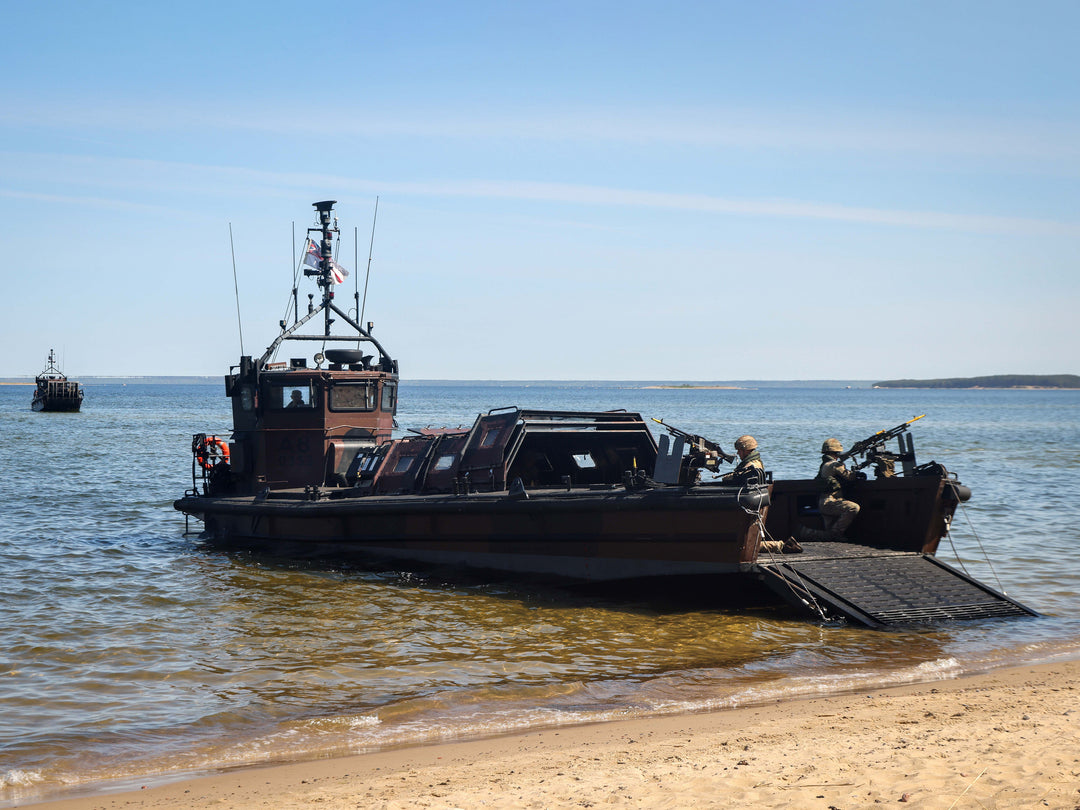 Royal Marine Commandos with Landing Craft | Photo Print | Framed Print | Military | Commando | Wall Art | Home Decor | Photography Hampshire Prints