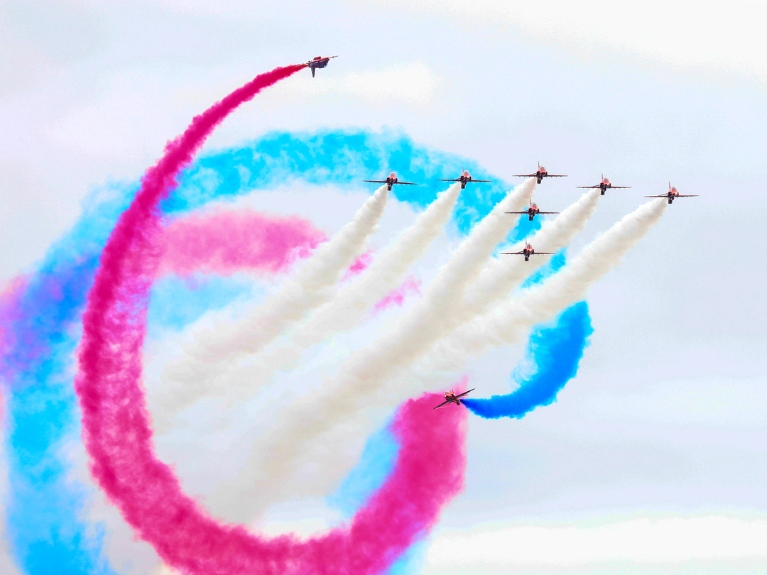 RAF Red Arrows display | Photo Print | Military | Aircraft | Royal Air Force | Wall Art | Home Decor | Print | Jets | Aviation | Photography Hampshire Prints 6 x 4 No Frame No