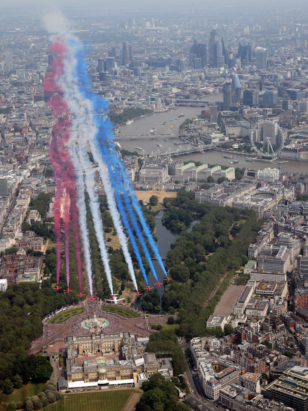 RAF Red Arrows Buckingham Palace flyover | Photo Print | Military | Aircraft | Royal Air Force | Wall Art | Decor | Print | Jets | Aviation Hampshire Prints 6 x 4 No Frame No