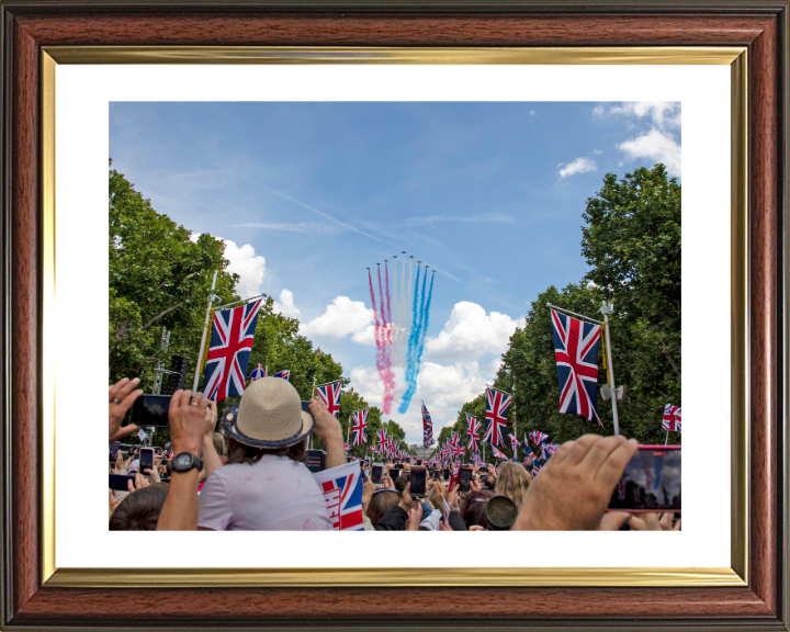 RAF Red Arrows Over the Mall London | Photo Print | Military | Aircraft | Royal Air Force | Wall Art | Home Decor | Print | Jets | Aviation Hampshire Prints 10 x 8 Classic Frame Yes