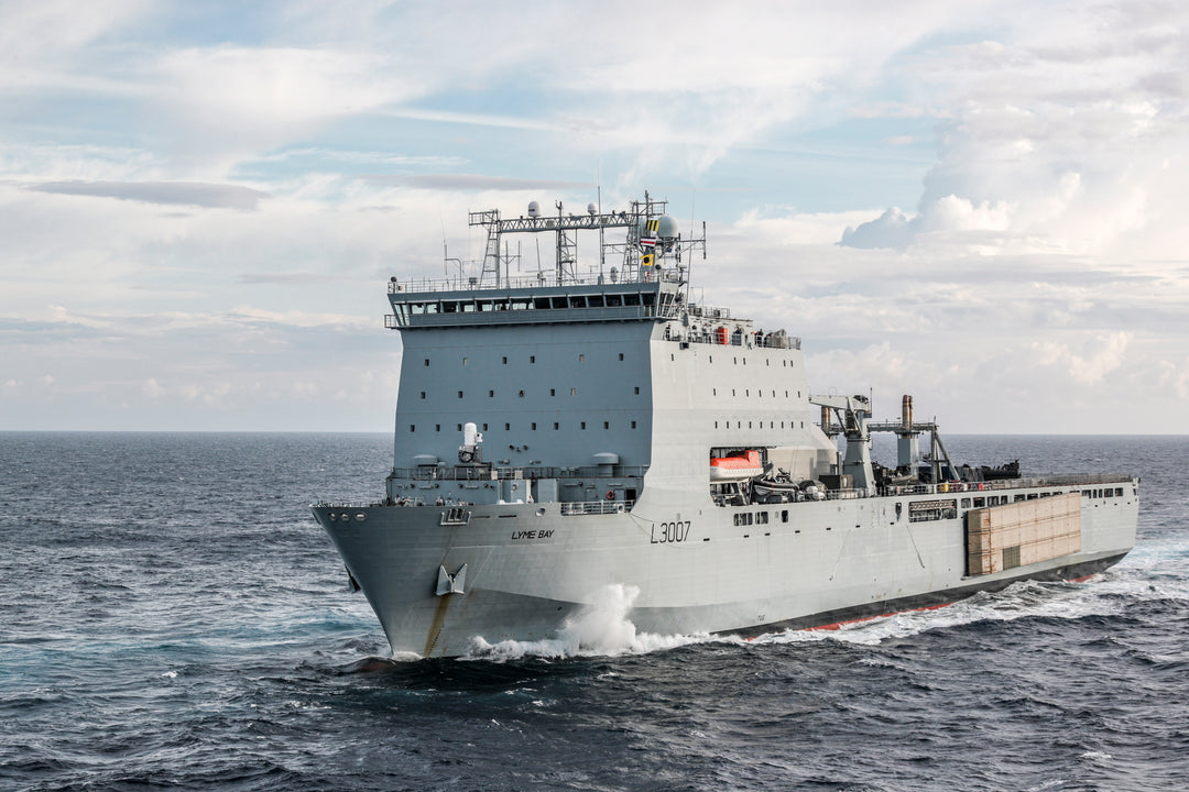 RFA Lyme Bay L3007 | Photo Print | Framed Print | Bay Class | Auxiliary Dock | Royal Fleet Auxiliary Hampshire Prints