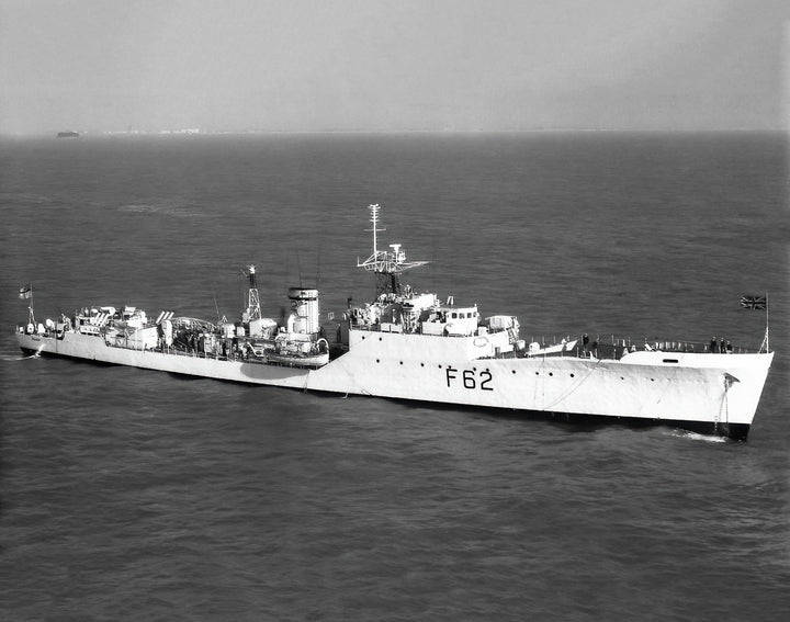 HMS Pellew F62 | Photo Print | Framed Print | Blackwood Class | Frigate | Royal Navy Hampshire Prints