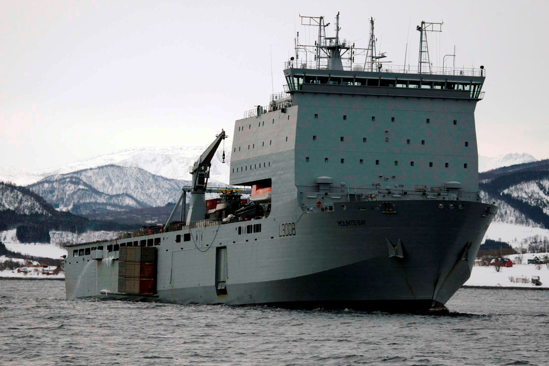 RFA Mounts Bay L3008 | Photo Print | Framed Print | Bay Class | Auxiliary Dock | Royal Fleet Auxiliary Hampshire Prints