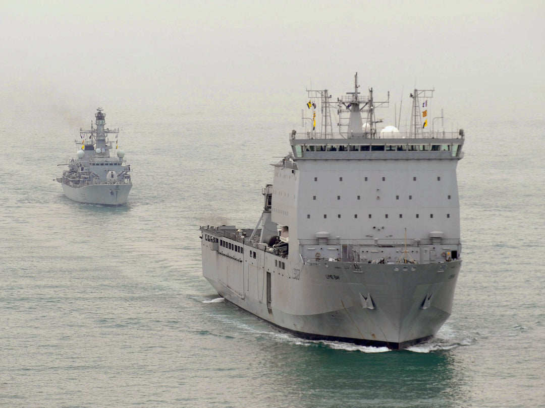 RFA Lyme Bay L3007 | Photo Print | Framed Print | Bay Class | Auxiliary Dock | Royal Fleet Auxiliary Hampshire Prints