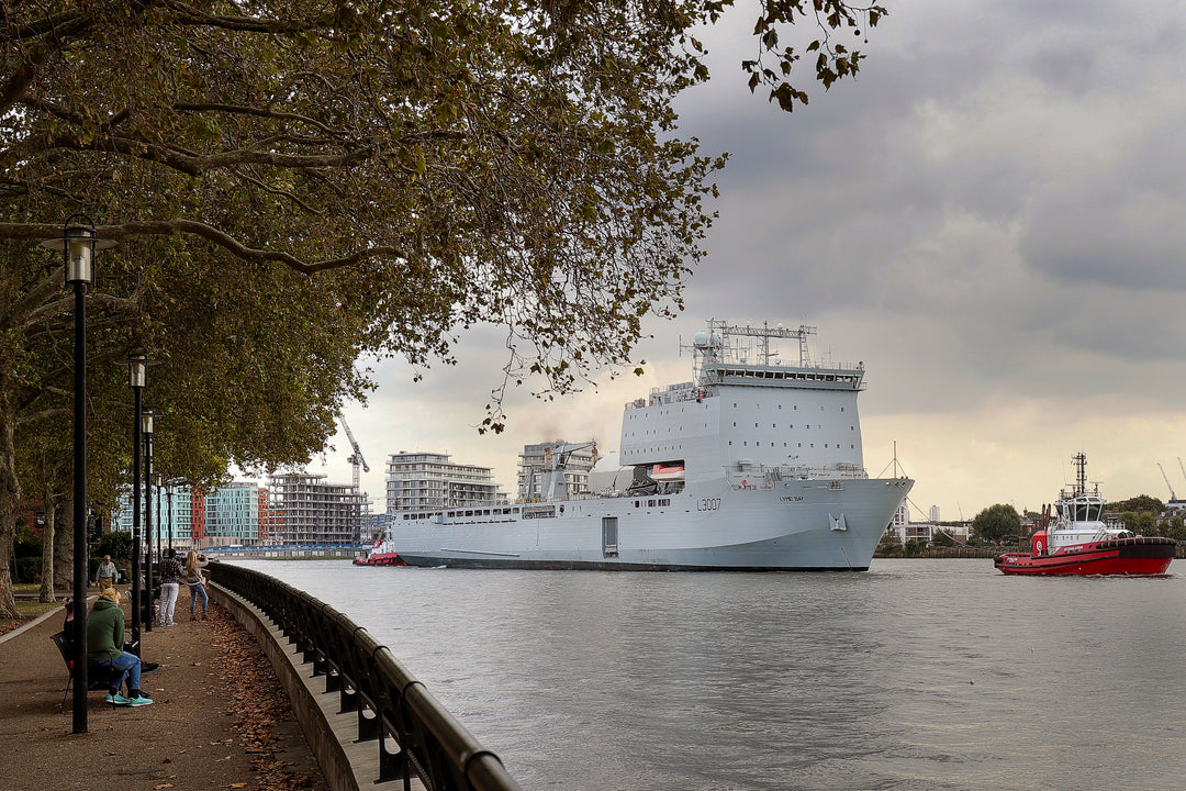 RFA Lyme Bay L3007 | Photo Print | Framed Print | Bay Class | Auxiliary Dock | Royal Fleet Auxiliary Hampshire Prints