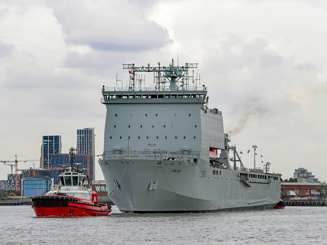 RFA Lyme Bay L3007 | Photo Print | Framed Print | Bay Class | Auxiliary Dock | Royal Fleet Auxiliary Hampshire Prints