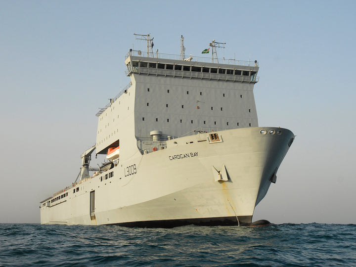 RFA Cardigan Bay L3009 | Photo Print | Framed Print | Bay Class | Auxiliary Dock | Royal Fleet Auxiliary Hampshire Prints