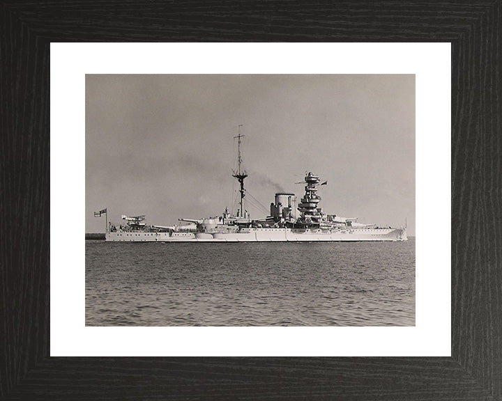 HMS Valiant (02) Royal Navy Queen Elizabeth class battleship Photo Print or Framed Print - Hampshire Prints