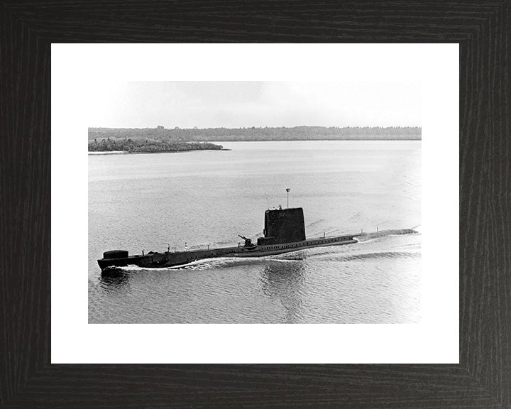 HMS Andrew P423 Royal Navy Amphion class Submarine Photo Print or Framed Print - Hampshire Prints