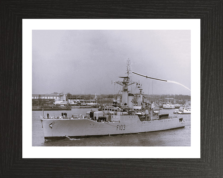 HMS Lowestoft F103 | Photo Print | Framed Print | Rothesay Class | Frigate | Royal Navy Hampshire Prints