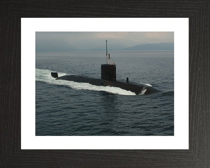 HMS Splendid S106 Submarine | Photo Print | Framed Print | Swiftsure Class | Royal Navy Hampshire Prints