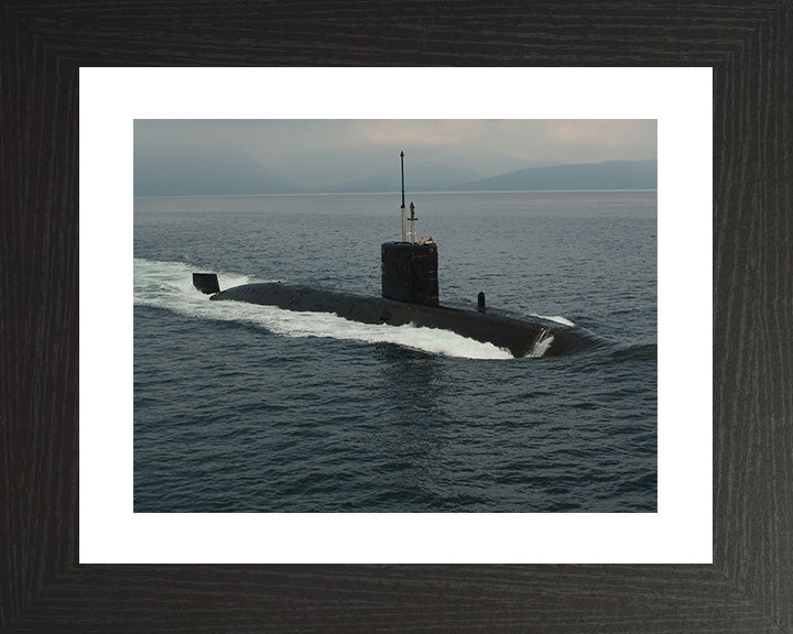 HMS Splendid S106 Royal Navy Swiftsure class Submarine Photo Print or Framed Print - Hampshire Prints