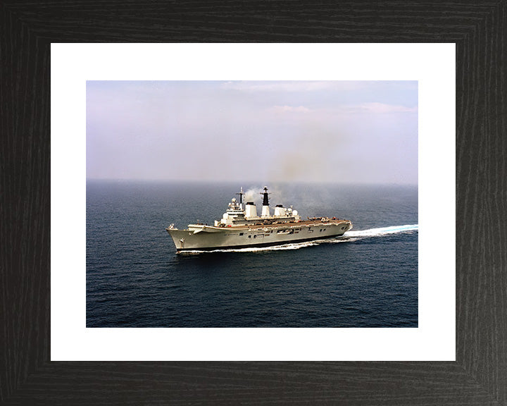 HMS Invincible R05 Royal Navy Invincible Class aircraft carrier Photo Print or Framed Print - Hampshire Prints