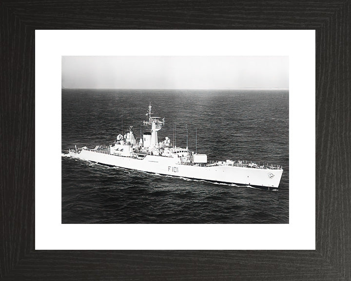 HMS Yarmouth F101 Royal Navy Rothesay class frigate Photo Print or Framed Print - Hampshire Prints