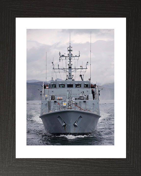 HMS Ramsey M110 | Photo Print | Framed Print | Sandown Class | Minehunter | Royal Navy Hampshire Prints