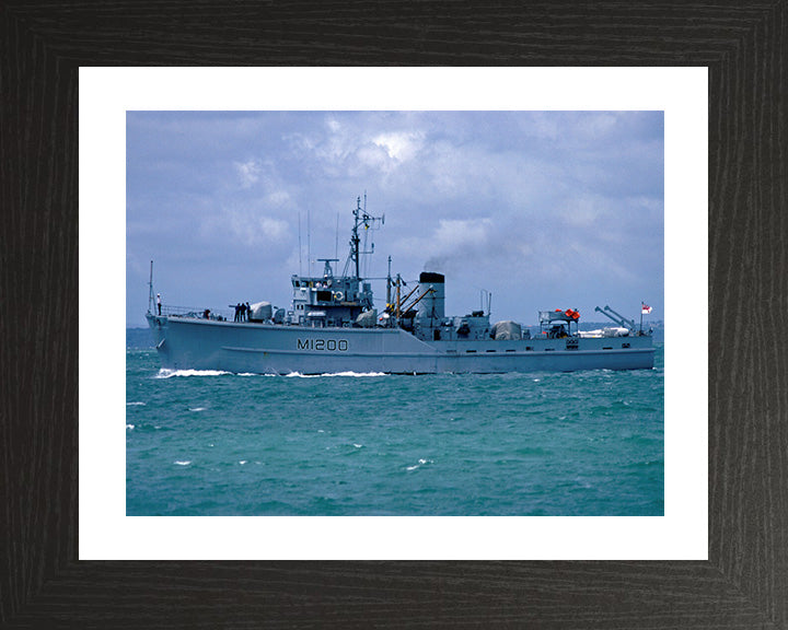 HMS Soberton M1200 | Photo Print | Framed Print | Ton Class | Minesweeper | Royal Navy Hampshire Prints