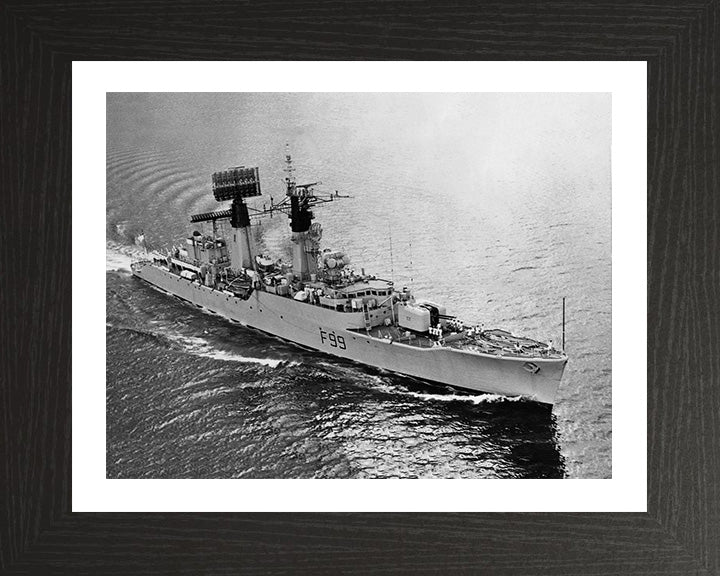 HMS Lincoln F99 Royal Navy Salisbury class frigate Photo Print or Framed Print - Hampshire Prints