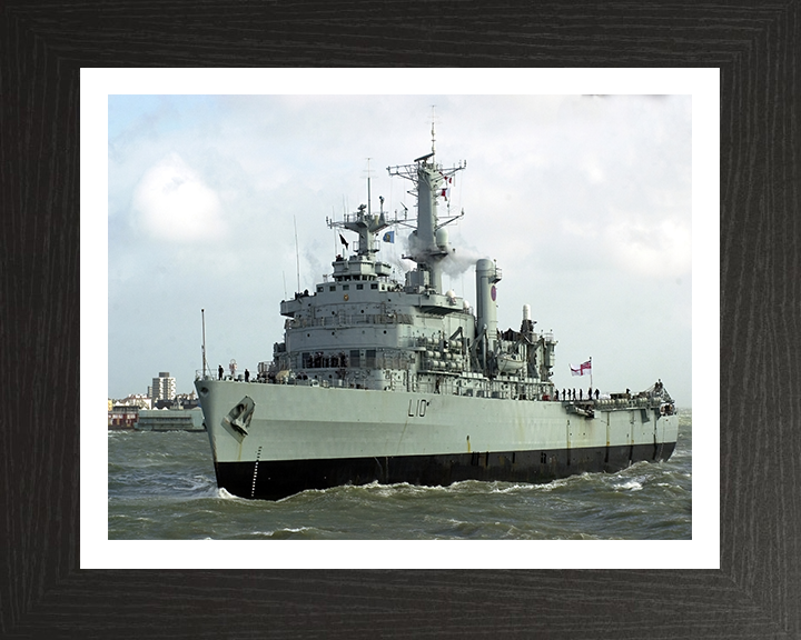 HMS Fearless L10 Royal Navy Fearless class amphibious ship Photo Print or Framed Print - Hampshire Prints