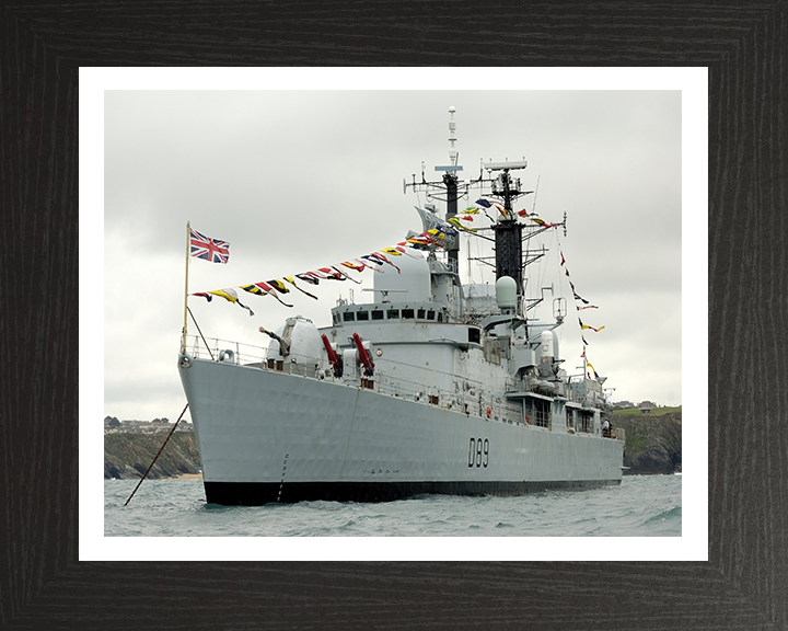 HMS Exeter D89 Royal Navy Type 42 Destroyer Photo Print or Framed Print - Hampshire Prints