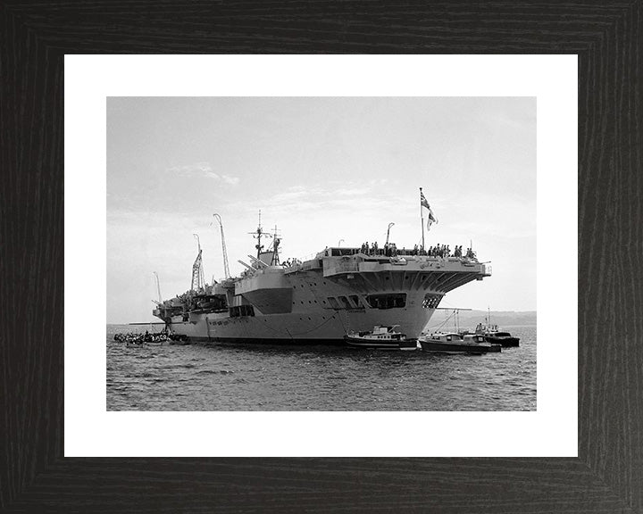 HMS Victorious R38 | Photo Print | Framed Print | Illustrious Class | Aircraft carrier | Royal Navy Hampshire Prints