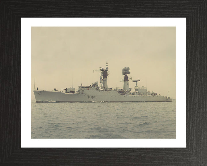 HMS Lincoln F99 Royal Navy Salisbury class frigate Photo Print or Framed Print - Hampshire Prints