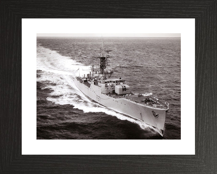 HMS Scarborough F63 Royal Navy Whitby class frigate Photo Print or Framed Print - Hampshire Prints