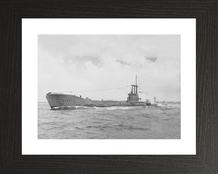 HMS Aeneas P427 (S72) Royal Navy Amphion class Submarine Photo Print or Framed Print - Hampshire Prints