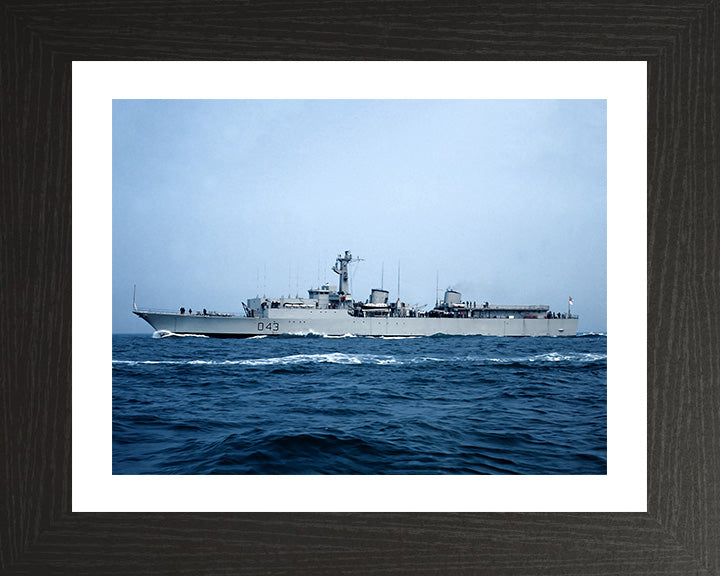 HMS Matapan D43 Royal Navy Battle class destroyer Photo Print or Framed Print - Hampshire Prints