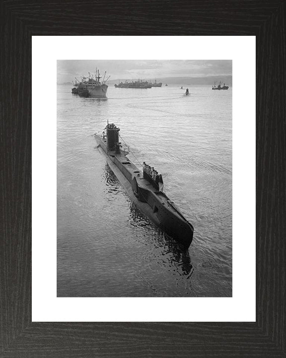 HMS Ultimatum P34 Royal Navy U class Submarine Photo Print or Framed Print - Hampshire Prints