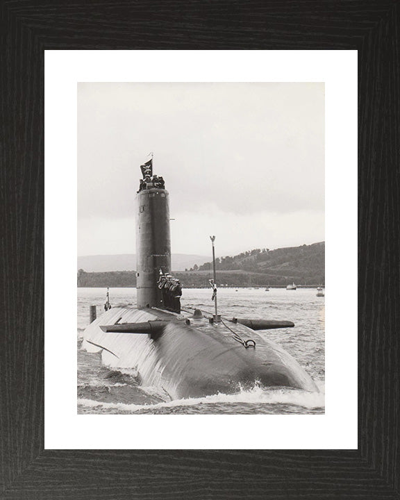 HMS Conqueror S48 submarine | Photo Print | Framed Print | Churchill class | Royal Navy Hampshire Prints