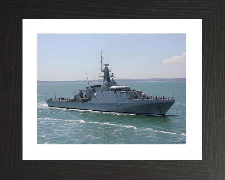 HMS Trent P224 Royal Navy River class patrol vessel Photo Print or Framed Print - Hampshire Prints