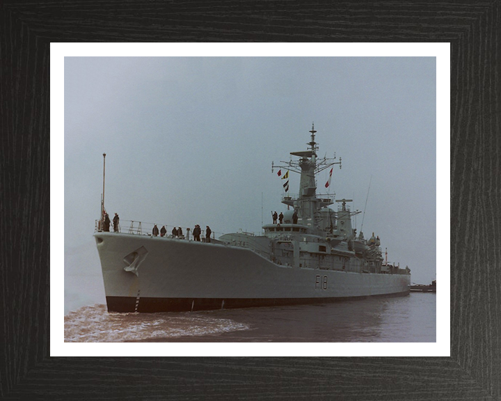 HMS Galatea F18 | Photo Print | Framed Print | Leander Class | Frigate | Royal Navy Hampshire Prints