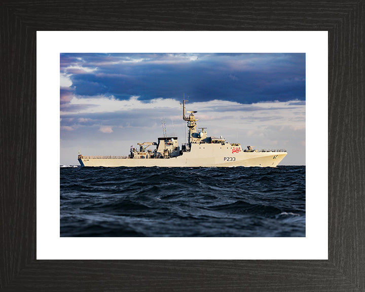 HMS Tamar P233 Royal Navy River class offshore patrol vessel Photo Print or Framed Print - Hampshire Prints