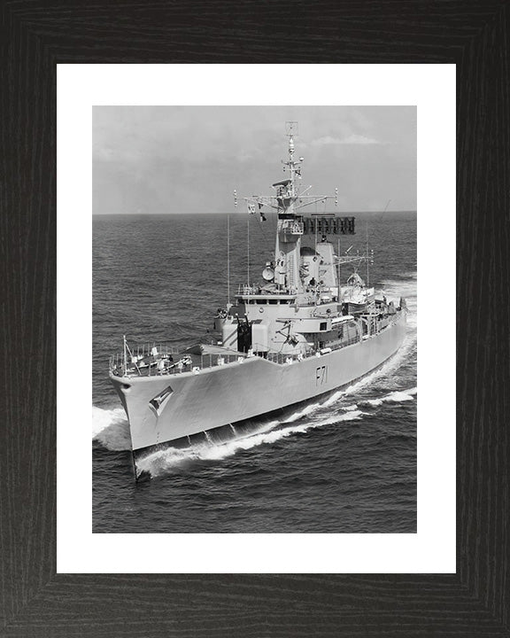 HMS Scylla F71 | Photo Print | Framed Print | Leander Class | Frigate | Royal Navy Hampshire Prints