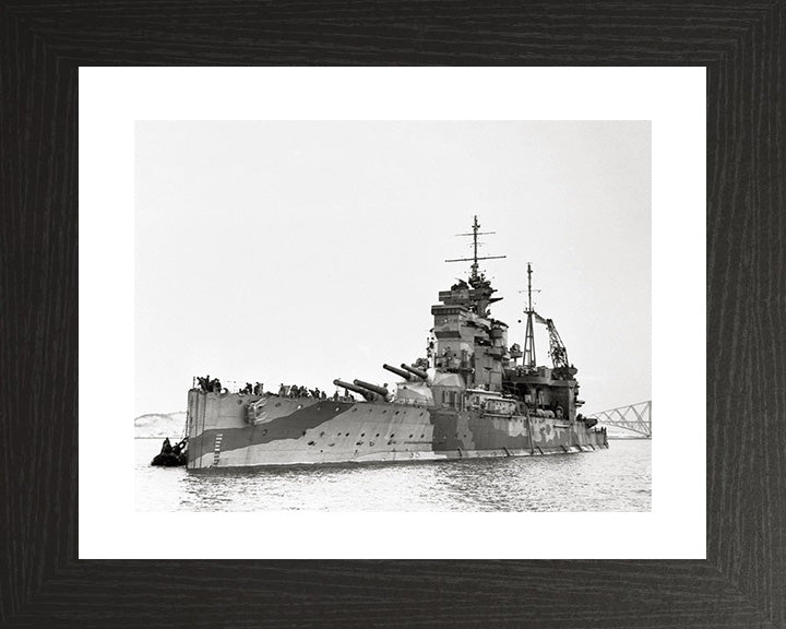 HMS Queen Elizabeth (1913) Royal Navy Queen Elizabeth class battleship Photo Print or Framed Print - Hampshire Prints