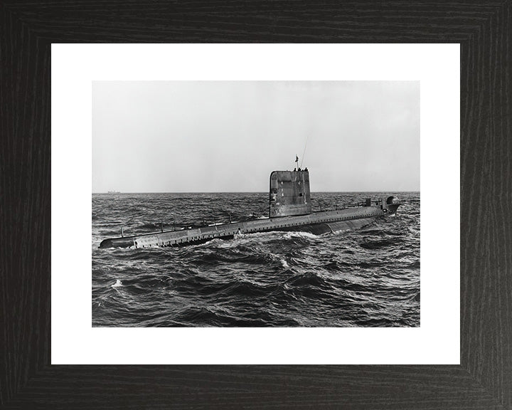 HMS Oracle S16 Royal Navy Oberon class Submarine Photo Print or Framed Print - Hampshire Prints