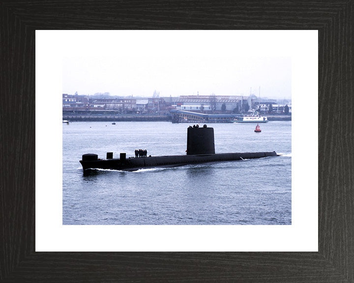 HMS Otter S15 Royal Navy Oberon class Submarine Photo Print or Framed Print - Hampshire Prints