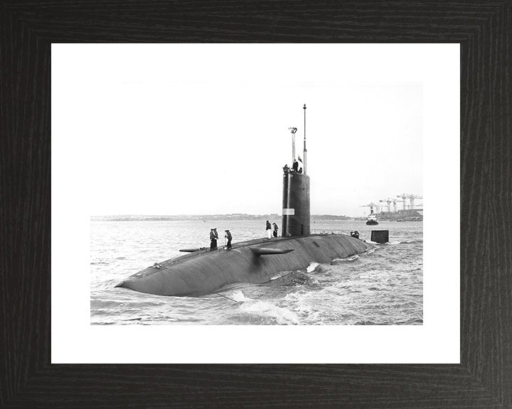 HMS Warspite S103 Submarine | Photo Print | Framed Print | Valiant Class | Royal Navy Hampshire Prints