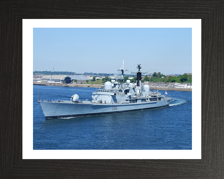 HMS Gloucester D96 | Photo Print | Framed Print | Type 42 | Destroyer | Royal Navy Hampshire Prints