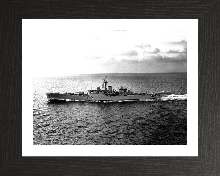 HMS Lowestoft F103 | Photo Print | Framed Print | Rothesay Class | Frigate | Royal Navy Hampshire Prints