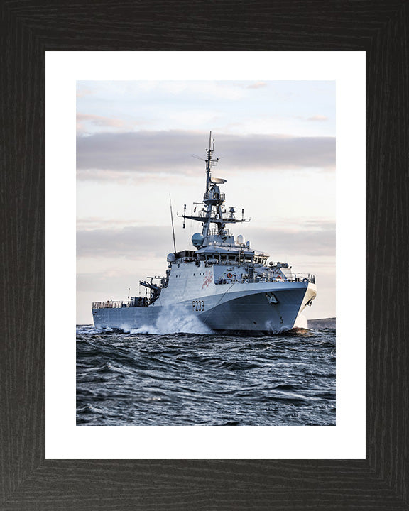 HMS Tamar P233 Royal Navy River class offshore patrol vessel Photo Print or Framed Print - Hampshire Prints