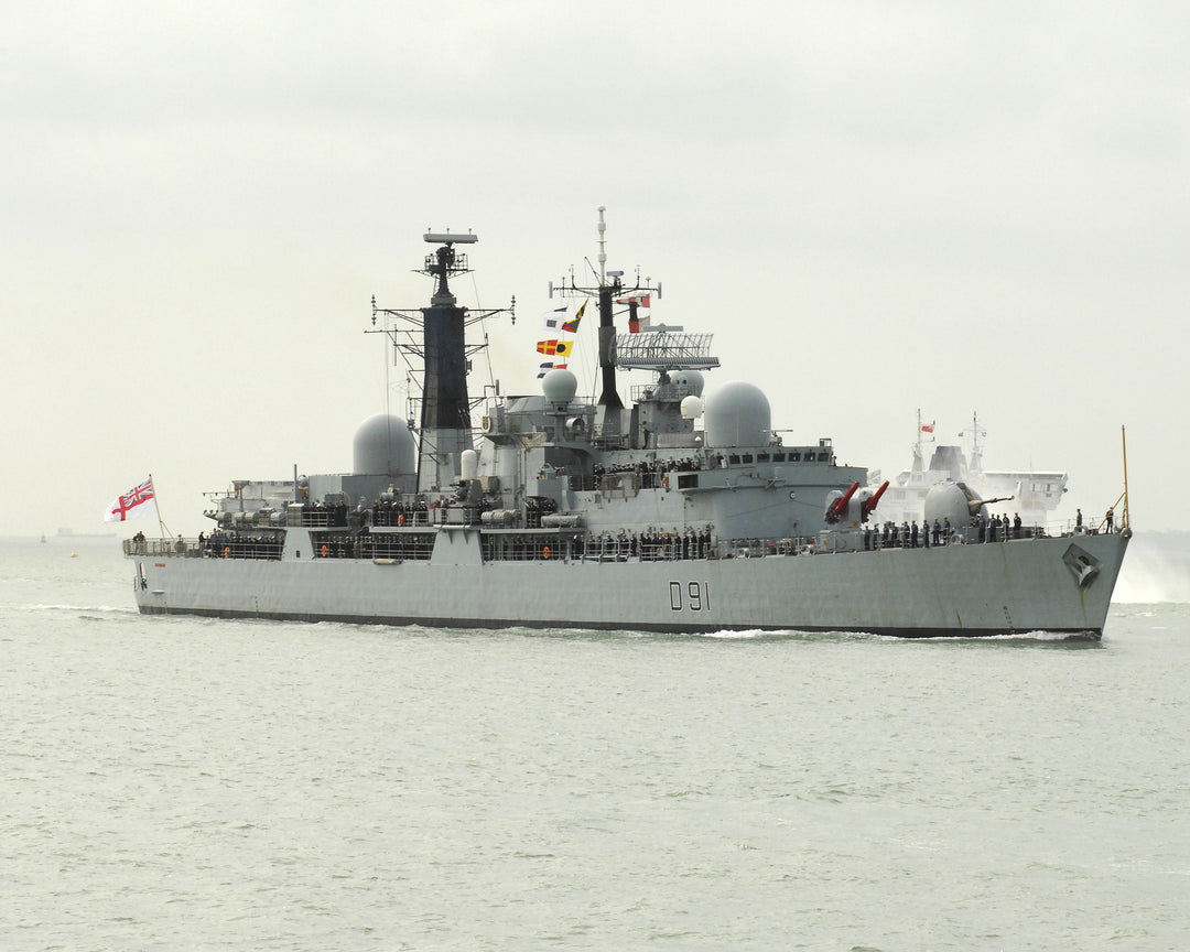 HMS Nottingham D91 | Photo Print | Framed Print | Poster | Type 42 | Destroyer | Royal Navy Hampshire Prints