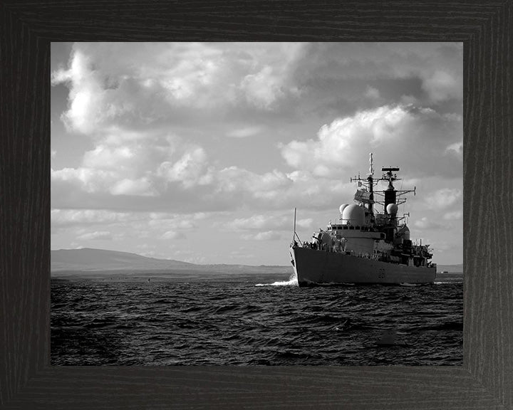 HMS Nottingham D91 | Photo Print | Framed Print | Poster | Type 42 | Destroyer | Royal Navy Hampshire Prints