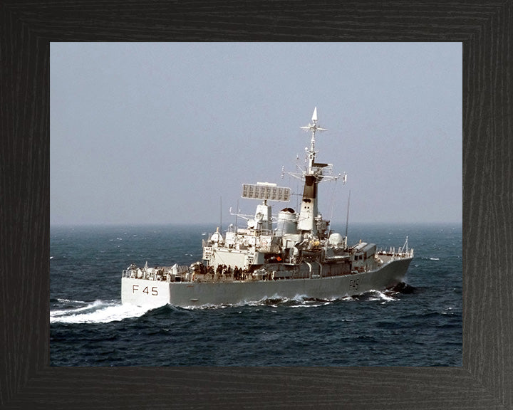 HMS Minerva F45 | Photo Print | Framed Print | Leander Class | Frigate | Royal Navy Hampshire Prints