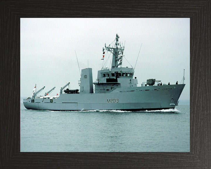 HMS Spey M2013 | Photo Print | Framed Print | River Class | Minesweeper | Royal Navy Hampshire Prints