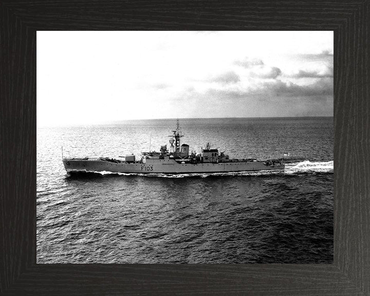HMS Lowestoft F103 | Photo Print | Framed Print | Rothesay Class | Frigate | Royal Navy Hampshire Prints