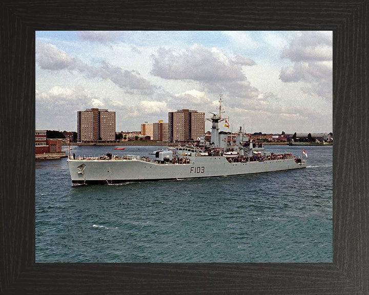 HMS Lowestoft F103 | Photo Print | Framed Print | Rothesay Class | Frigate | Royal Navy Hampshire Prints