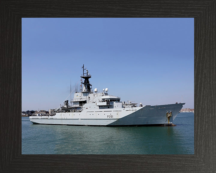 HMS Tyne P281 Royal Navy River class patrol vessel Photo Print or Framed Print - Hampshire Prints