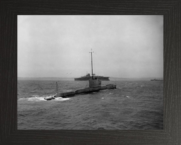 HMS Phoenix N96 Royal Navy Parthian class submarine Photo Print or Framed Print - Hampshire Prints