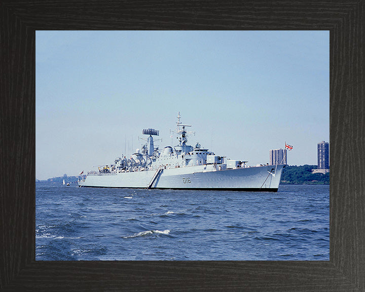 HMS London D16 | Photo Print | Framed Print | County Class | Destroyer | Royal Navy Hampshire Prints